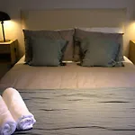 Hom I Comodo Studio 2Pax En Calle Carmen Santiago