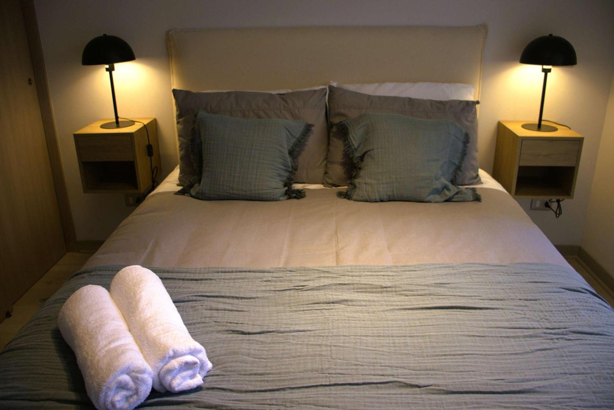 Hom I Comodo 2pax En Calle Carmen Apartamento Santiago